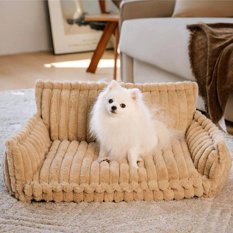 canapé-pour-chien-accueillant-brun
